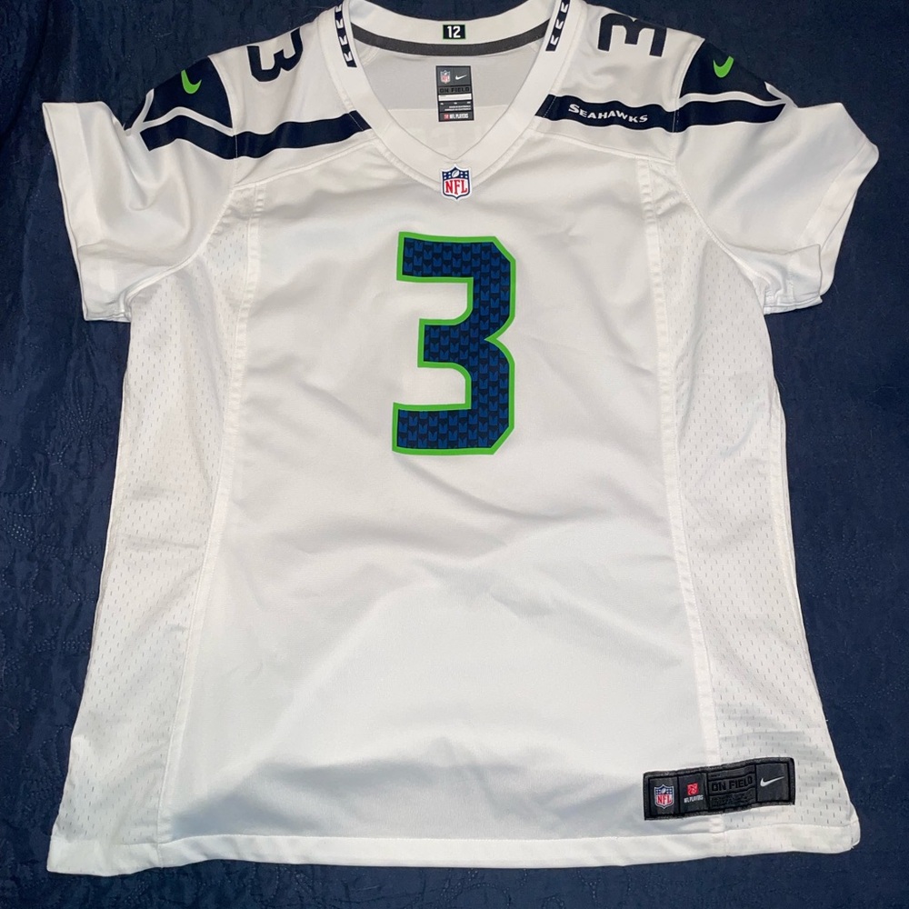 Seattle Seahawk Wilson jersey